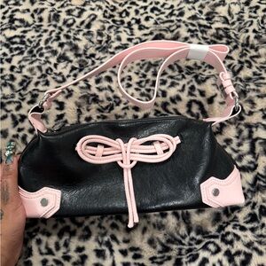Pink Bow Black Shoulder Bag